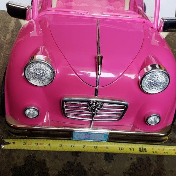 Barbie's Family Barbie Ken with Pink Car Battery Operated - Picture 7 of 16